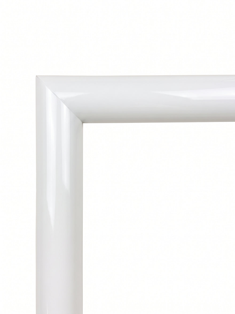 Tavelram Balsamin i vit (White, P1002) – 11 mm smal plastram efter mått